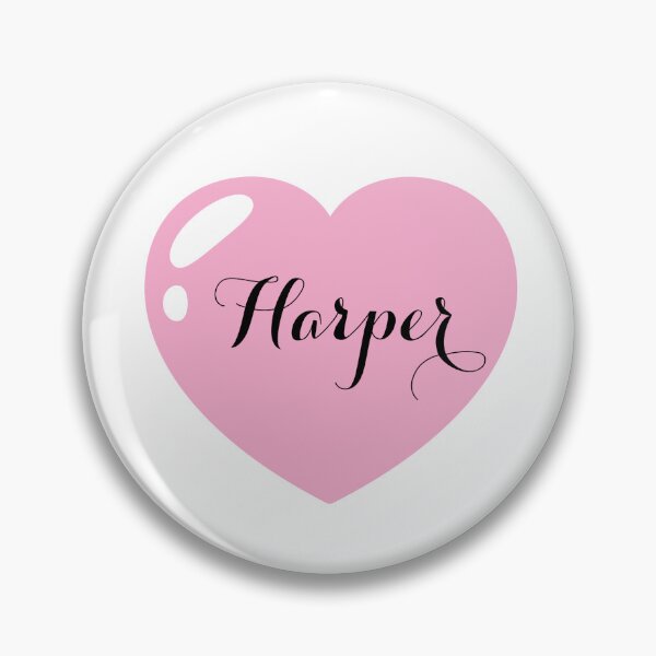 Artikelvorschau, Name Harper mit rosa Herz entworfen und verkauft von Monika Howarth.