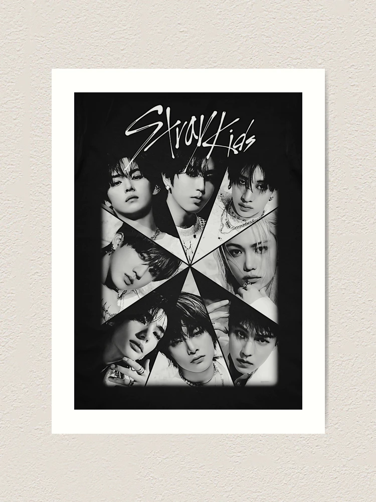 Stray Kids DominATE black and white tour signatures autographs