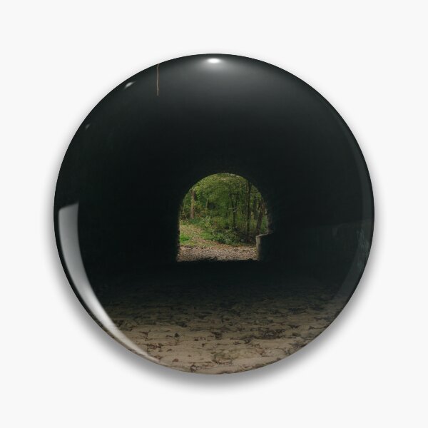 Artikelvorschau, Steintunnel, der zum Licht führt entworfen und verkauft von MichaelPictures.