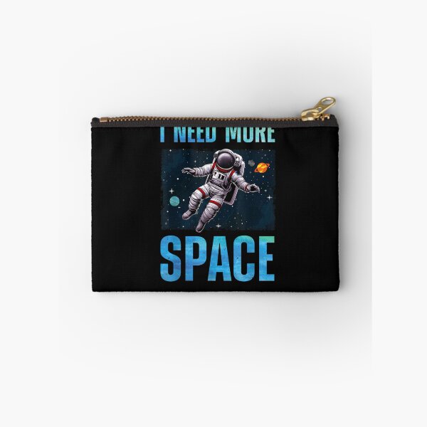 Aperçu de l'œuvre Funny Astronaut Art For Men Women Kids Outer Space Galaxy créée et vendue par Juan Pedro Matta.