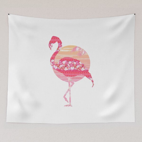 Artikelvorschau, Fiona, der Flamingo, bei Sonnenuntergang, trägt einen Hawaii-Blumenstrauß in Flamingo-Pink. entworfen und verkauft von creativebeeshop.