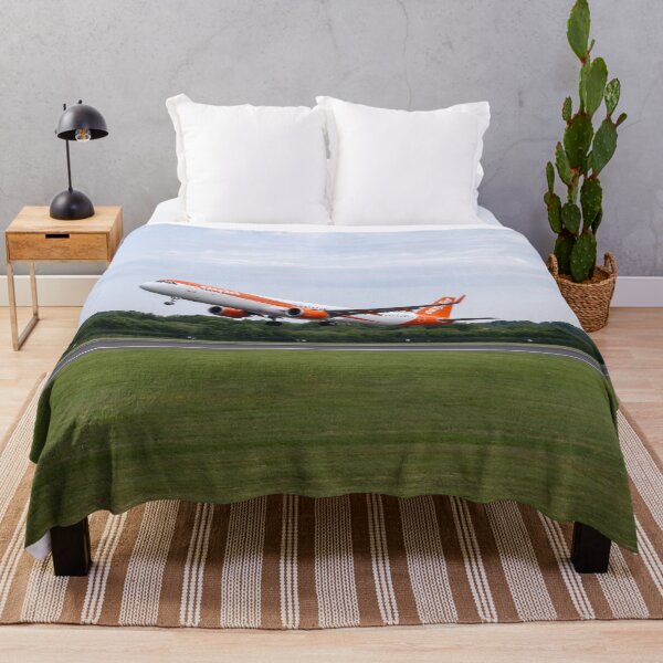 Artikelvorschau, MAN nach AYT easyJet Airbus A321-251NX entworfen und verkauft von Skyframe Aviation.