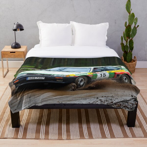 Artikelvorschau, Jungle Charge: Toyotas Rallye-Rampage entworfen und verkauft von CarRends.