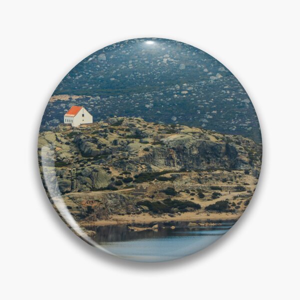 Artikelvorschau, Solitary House Above Lagoa Comprida, Serra da Estrela – Portugal entworfen und verkauft von expat-camera.