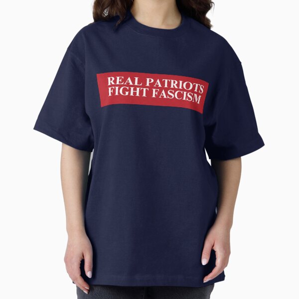 Item preview, Echte Patrioten bekämpfen den Faschismus designed and sold by leftyshirts.