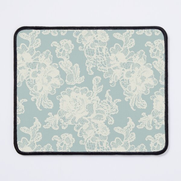 Aperçu de l'œuvre Motif de dentelle vintage, élégant motif floral en dentelle, textile bleu et crème doux, esthétique shabby chic et cottagecore, imprimé décoratif romantique créée et vendue par MindFulStudios.