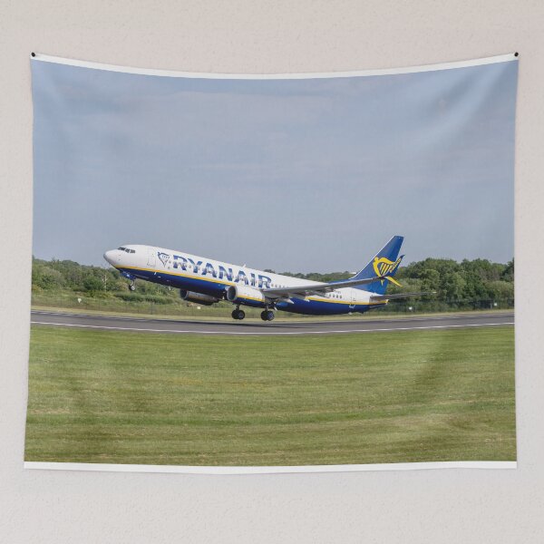 Artikelvorschau, MAN nach BUD Ryanair Boeing 737-8AS entworfen und verkauft von Skyframe Aviation.