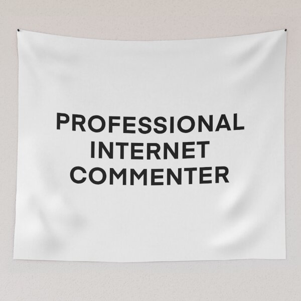Aperçu de l'œuvre Commentateur Internet professionnel créée et vendue par StacyBearden.