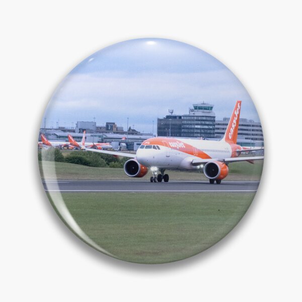 Artikelvorschau, MAN nach MLA easyJet Airbus A320-251N G-UJEB entworfen und verkauft von Skyframe Aviation.