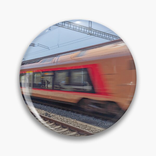 Artikelvorschau, Raser Schweizer Zug entworfen und verkauft von Blind Squirrel Photo Co..