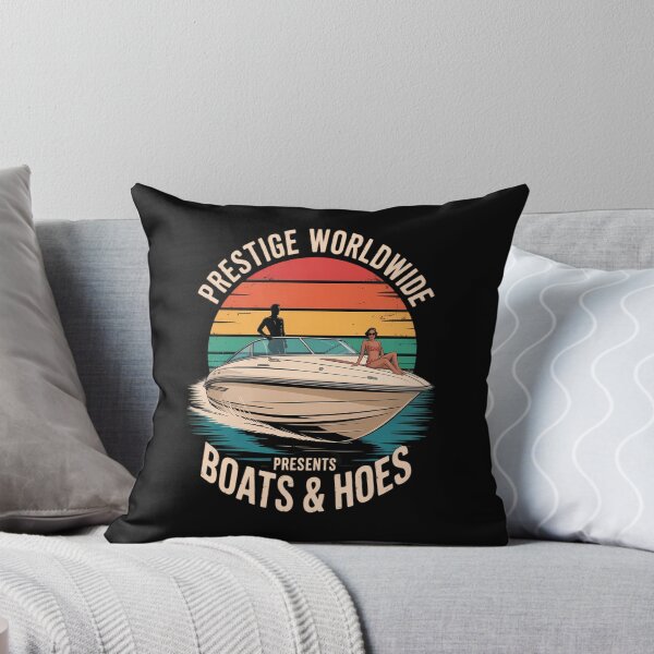 Artikelvorschau, Prestige Worldwide präsentiert „Boats And Hoes Funny“ entworfen und verkauft von tearbytea.