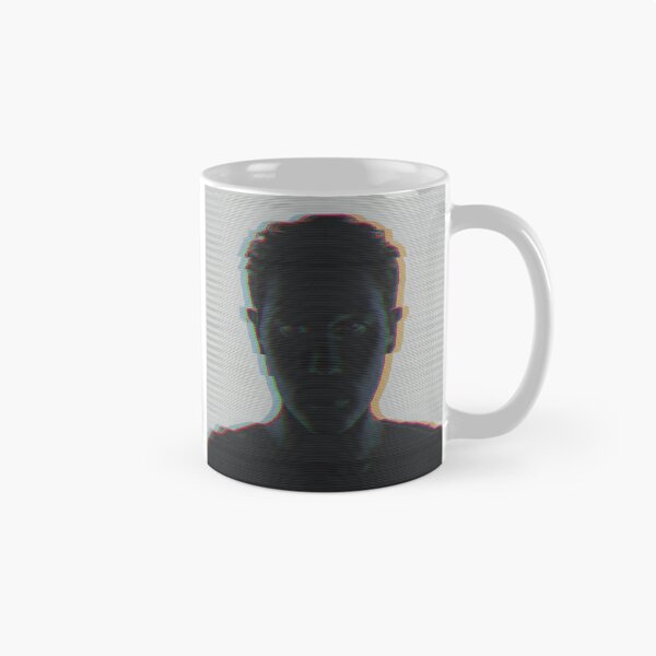 Aperçu de l'œuvre Silhouette en glitch créée et vendue par stableImaginarium.