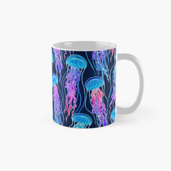 Aperçu de l'œuvre Méduse arc-en-ciel luminescente sur fond bleu marine créée et vendue par micklyn.