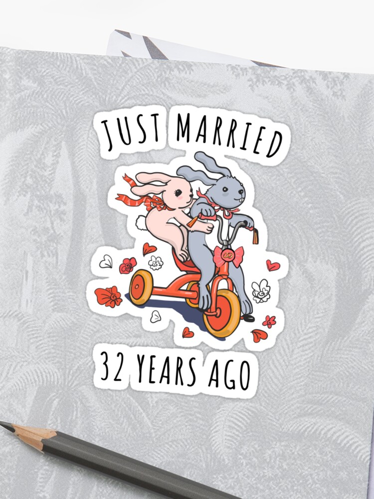 Just Married 32 Years Ago 32nd Anniversary Couple Bunnies Tee