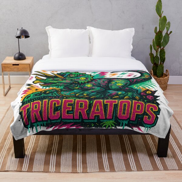 Aperçu de l'œuvre Triceratops style graffiti punk créée et vendue par JonelleTshirts.