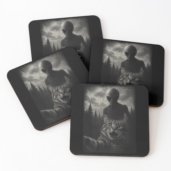 Item preview, Alien Cat Selfie: Purr-fectly Spooky Encounter designed and sold by MasCorner.