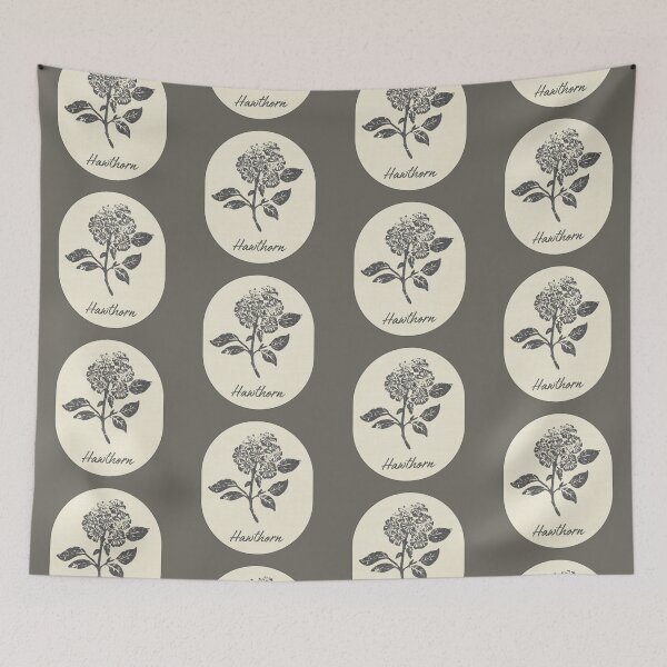 Aperçu de l'œuvre Étiquette de fleurs en lin avec tampon Hawthorn May Birth Flower créée et vendue par TackyTime.