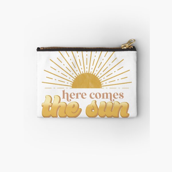 Artikelvorschau, Hier kommt die Sonne entworfen und verkauft von RetroRewindDesigns.
