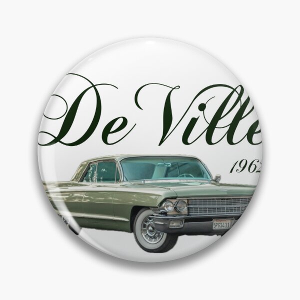 Artikelvorschau, 1962 Cadillac Deville dunklere grüne Schrift und größeres Auto leicht nach links kastenförmiges Shirt entworfen und verkauft von cicadaadams.