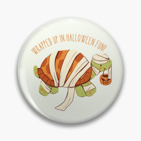 Artikelvorschau, Süßes Halloween-Mumien-Schildkröten-Haustierkostüm entworfen und verkauft von Dark & Darling.