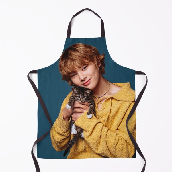Item preview, Stray Kids kitten interview IN Yang Jeongin boyfriend baby bread ethereal maknae on top cute kitty cat photo skz kpop you make stray kids stay SKZ dominate world tour concert designed and sold by Kpop-Noona.
