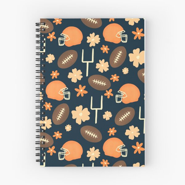 Aperçu de l'œuvre Ambiance footballistique florale : casques mignons, fleurs et style pour le jour du match créée et vendue par JVCreative.