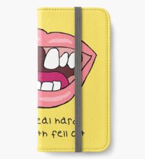 Fördern Sie die Leute, zahlen Sie den Mannlyrik iPhone Flip-Case/Hülle/Skin