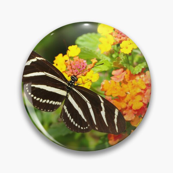 Artikelvorschau, Flügel der Harmonie, Schmetterling, Blumen, Eleganz entworfen und verkauft von BCessar.