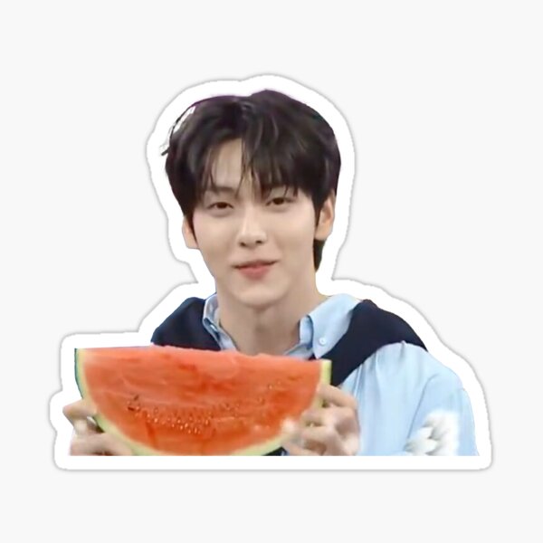 Artikel-Vorschau von Soobin Watermelon TXT Morgen x Zusammen, designt und verkauft von designbydimyana (dimyana).