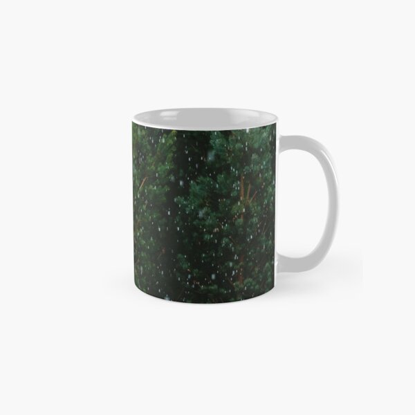 Neige sur les arbres Mug classique