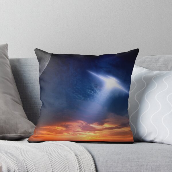 Aperçu de l'œuvre T-shirt mignon Ailen, t-shirt astrologie, t-shirt astronomie, t-shirt espace, t-shirt OVNI créée et vendue par chipmuckdesignn.