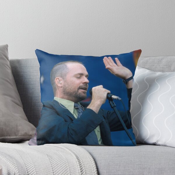 Artikelvorschau, Gordon Downie – The Tragically Hip – Woodstock 99 Foto entworfen und verkauft von ConcertImages.