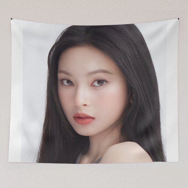 Item preview, CHIQUITA (KPOP) designed and sold by jaofnn.