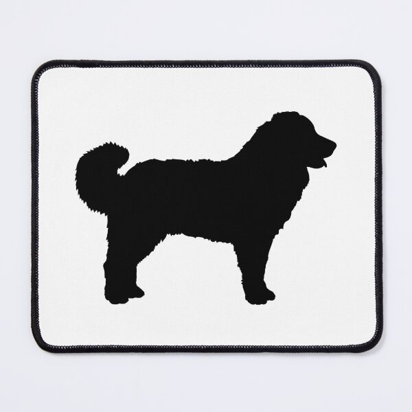 Artikelvorschau, Šarplaninac Hundesilhouette – Minimalistisches schwarzes Design entworfen und verkauft von EmeraldeaArt.