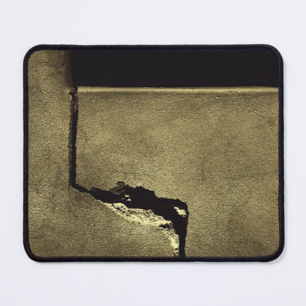 Item preview, Cracked designed and sold by Rob Beckett.