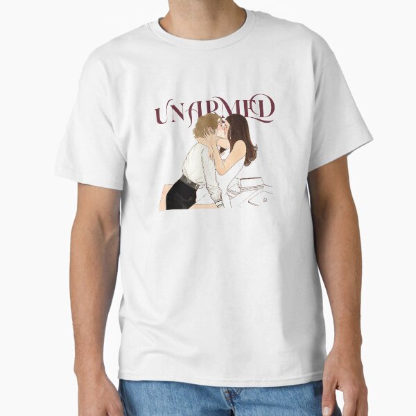 Vista previa del artículo con la obra «unarmed merch first kiss», diseñado y vendido por sapphicsathome.