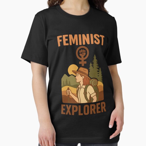 Artikel-Vorschau von Feministisches Entdecker-T-Shirt, Unisex-Shirt Naturabenteuer, Stärkung von Frauen, Outdoor-Feminismus-Top, Geschenk für Naturliebhaber, Wanderkleidung, Abenteuer, designt und verkauft von Orens POD.