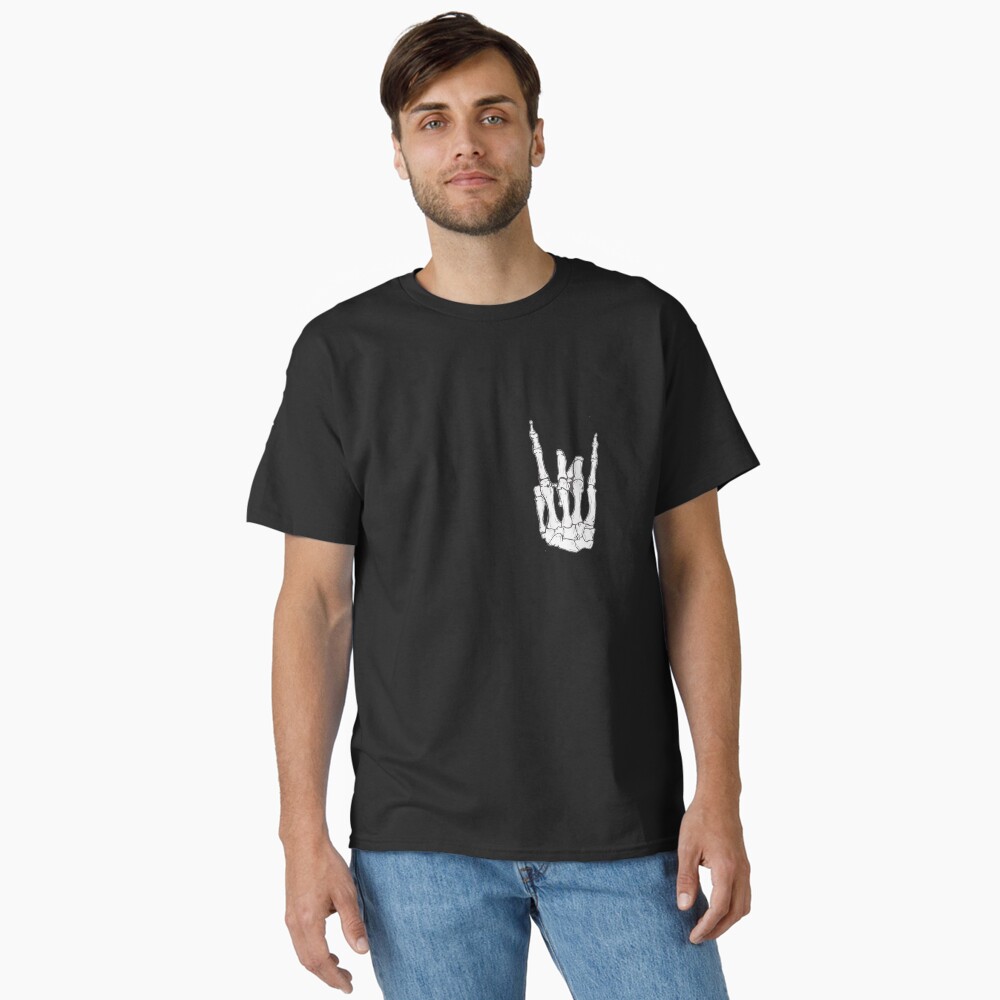Artikel-Vorschau von Classic T-Shirt, designt und verkauft von cptpuggles.