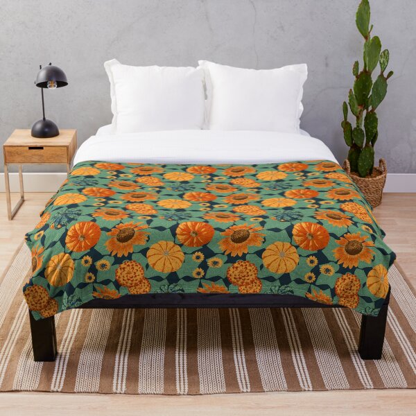 Aperçu de l'œuvre Motif fleurs et citrouilles d'automne créée et vendue par ChromaticFrog.
