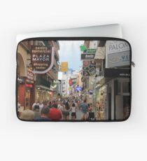 Calles de Espana! Laptop Sleeve