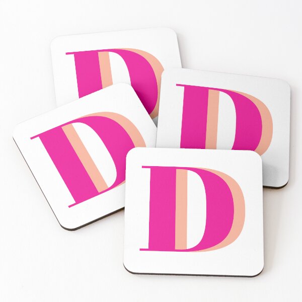 Aperçu de l'œuvre Lettre D en rose vif – Joli motif de monogramme initial de l'alphabet créée et vendue par Monika Howarth.