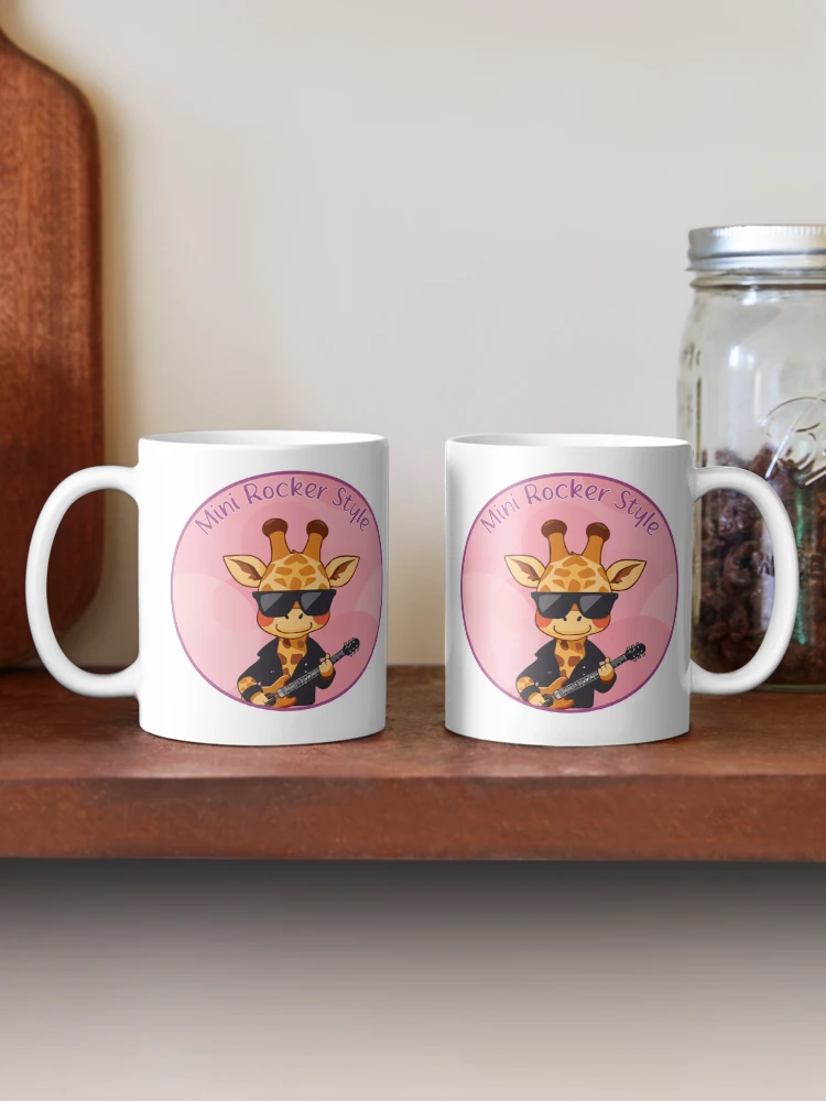 Aperçu 2 sur 6. Mug à café avec l'œuvre Mini Rocker Style. Girafe. créée et vendue par Mini Rocker.