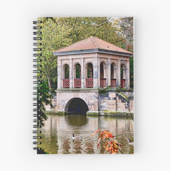 Artikelvorschau, Birkenhead Parks Iconic Bootshaus entworfen und verkauft von Frank  Irwin.