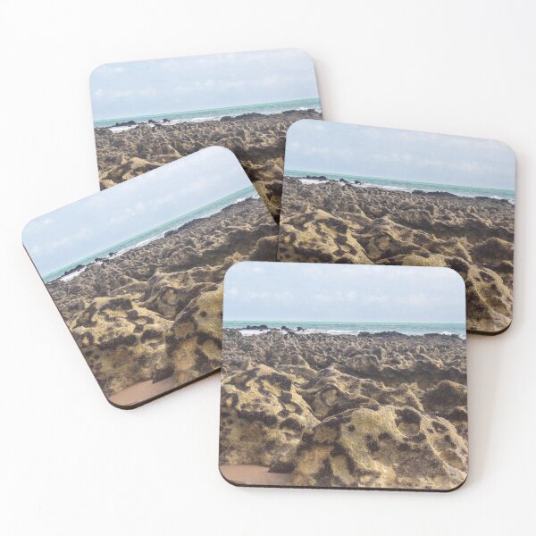 Item preview, infinite coronals with the sea in the background of the image designed and sold by felipequeiroz.