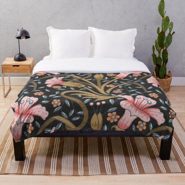 Aperçu de l'œuvre Bush de jardin vintage créée et vendue par Farissa Designs.
