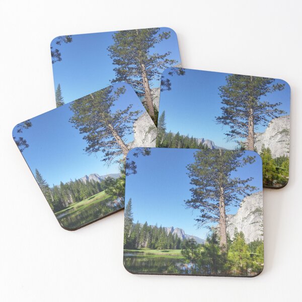 Artikelvorschau, Yosemite Park Postals entworfen und verkauft von Go Karillo.