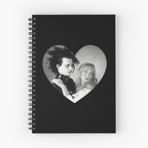 Aperçu de l'œuvre Edward aux mains d'argent et Kim Heart en noir et blanc créée et vendue par cemetery girl.