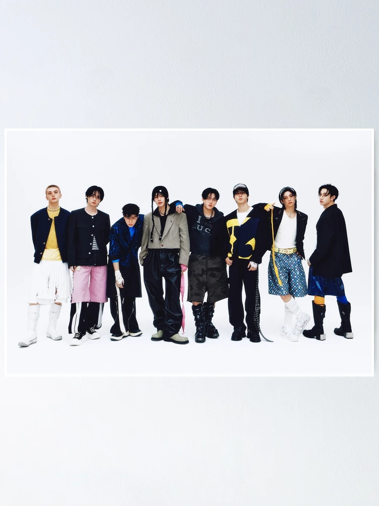 Stray Kids ot8 KARMA Ceremony group photo teaser image bang chan