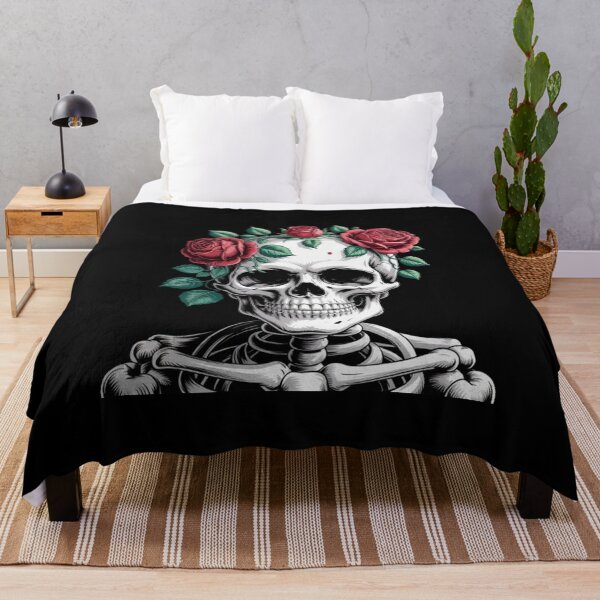 Artikelvorschau, Totenkopf mit Rosen Vintage entworfen und verkauft von BHMARTS.