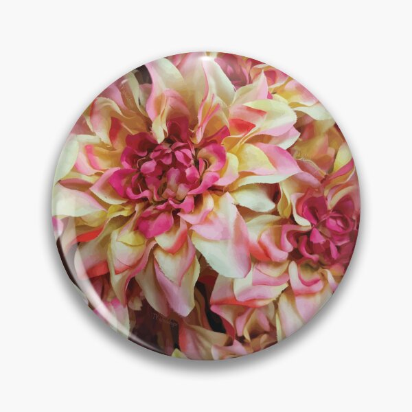 Aperçu de l'œuvre Présentoir de fleurs 3 créée et vendue par TyBrockDesigns.